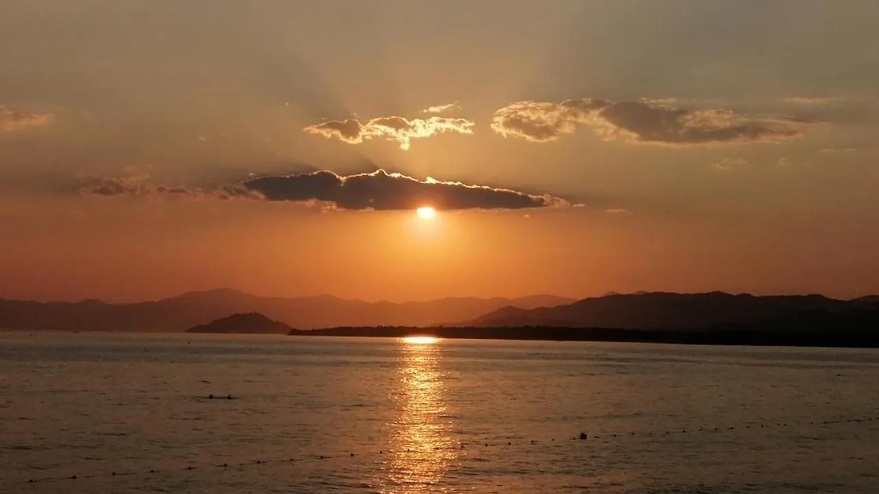 Bluberry Calis Beach Villa With Privat Pool Fethiye